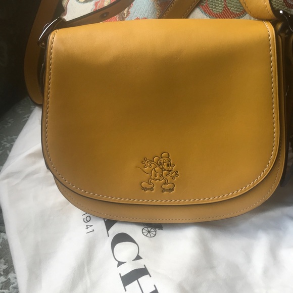 Disney x Coach Mickey Saddlle bag - Picture 4 of 12